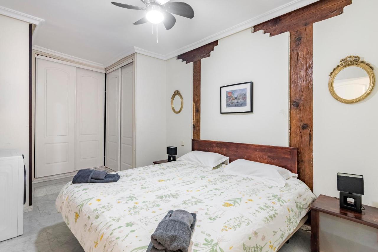 Plaza Sant' Ana, Casco Historico Apartment Мадрид Екстериор снимка