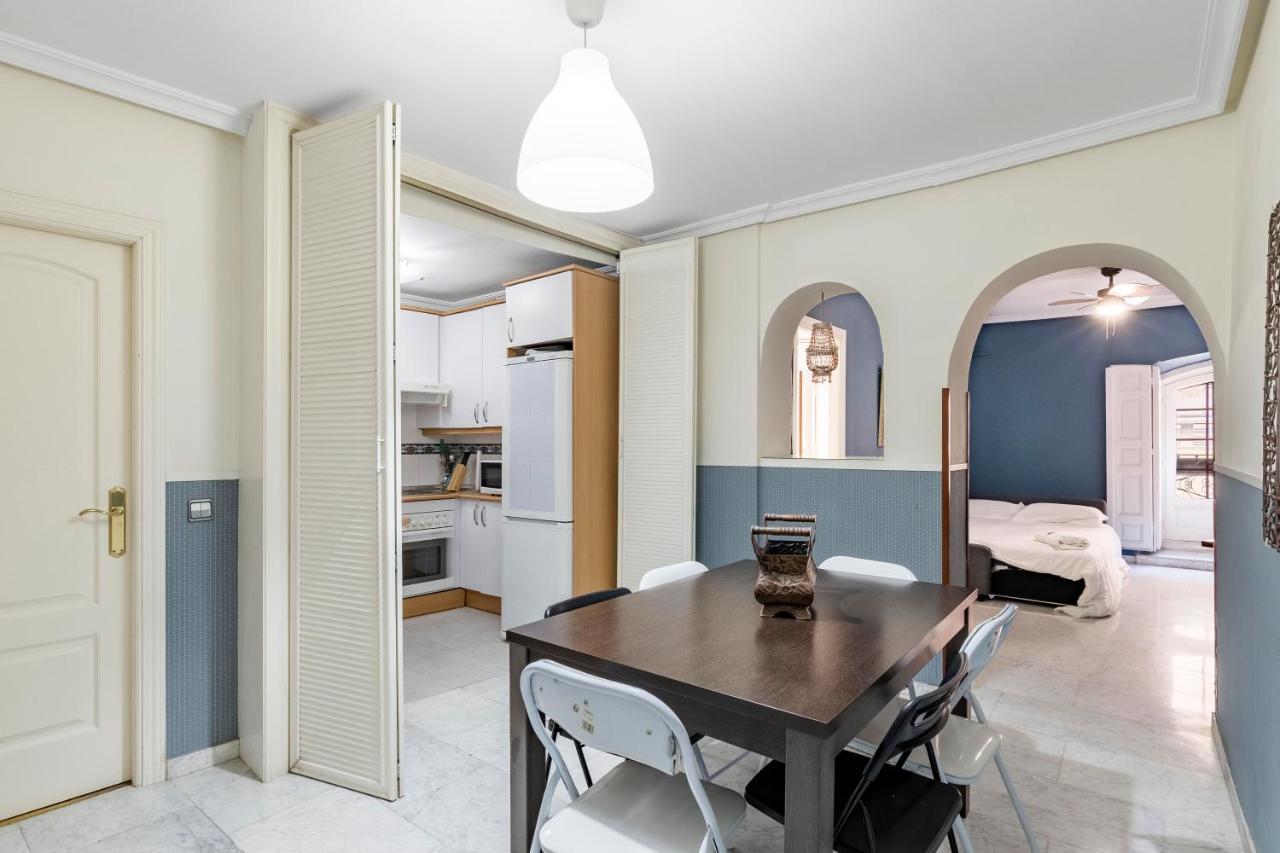 Plaza Sant' Ana, Casco Historico Apartment Мадрид Екстериор снимка